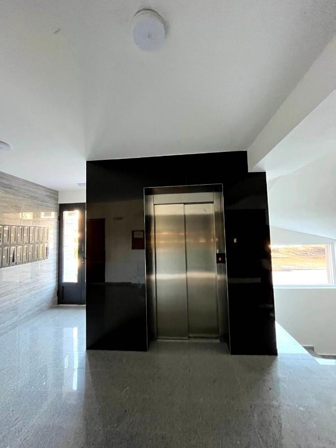 Darki Apartments 3 - Very Central Stay With Free Parking أوهغيد المظهر الخارجي الصورة